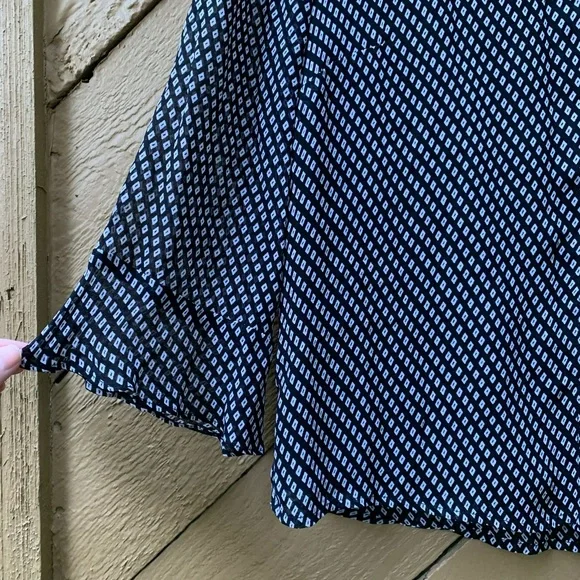 Style Co 3/4 ruffle sleeve button-up Shirt Sz 14P black white check business top - Picture 9 of 16